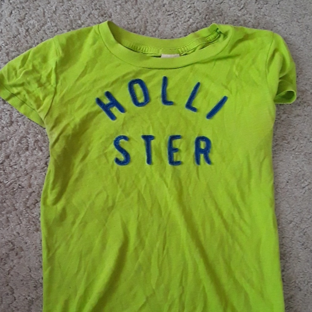 Hollister Tshirt